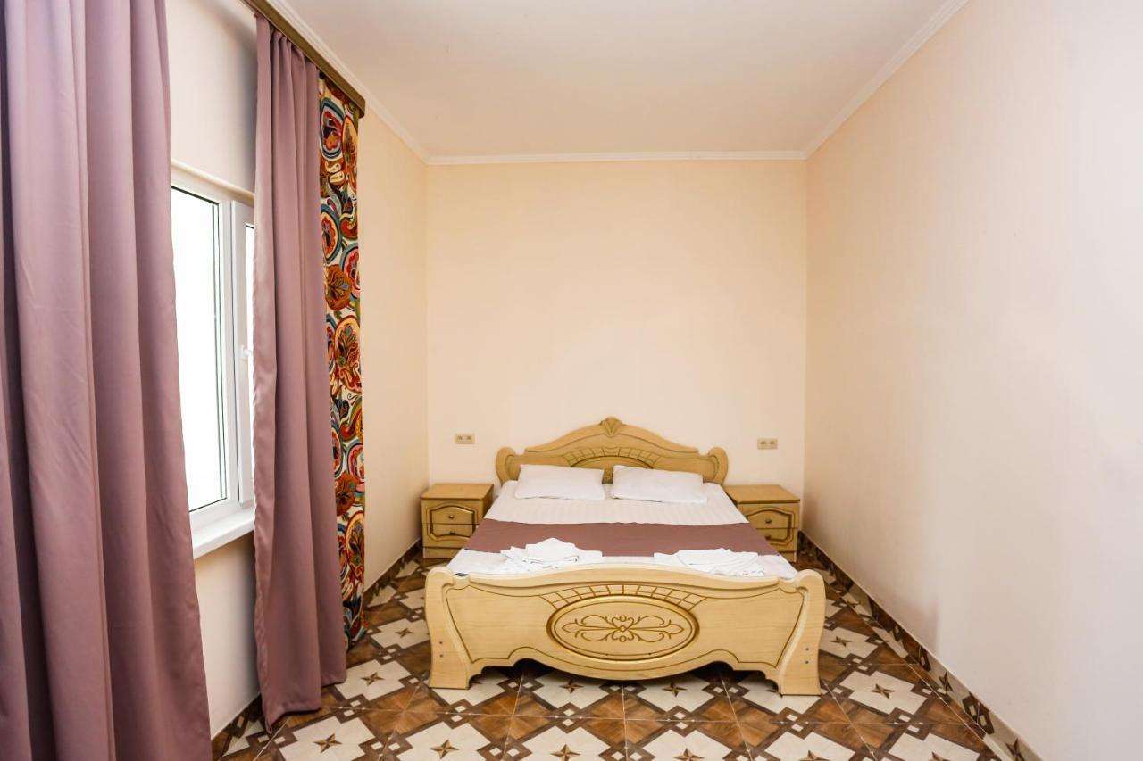 Hotel Sabina Gagra Bagian luar foto