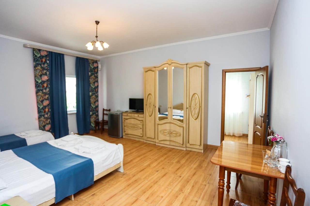 Hotel Sabina Gagra Bagian luar foto