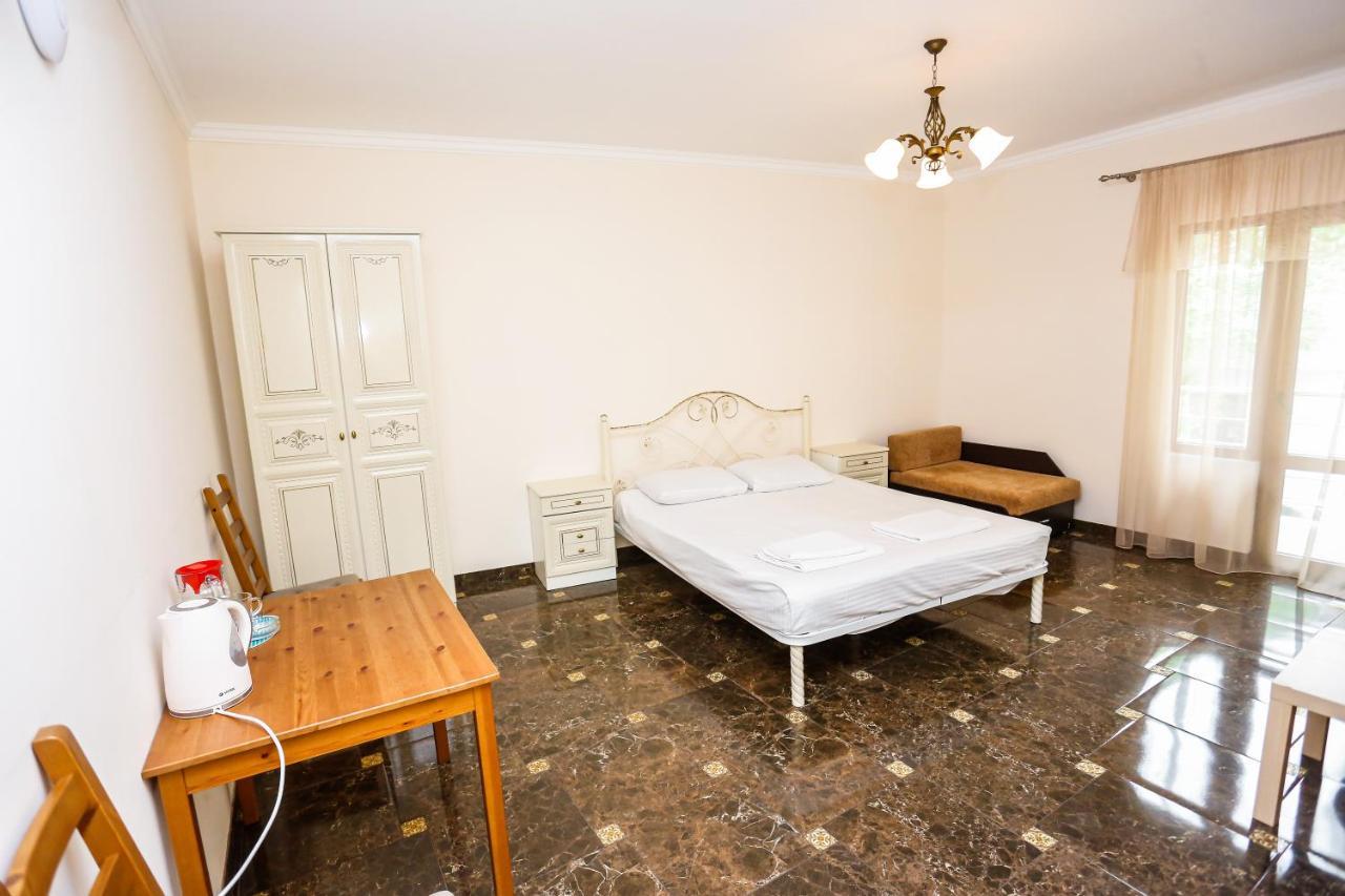 Hotel Sabina Gagra Bagian luar foto